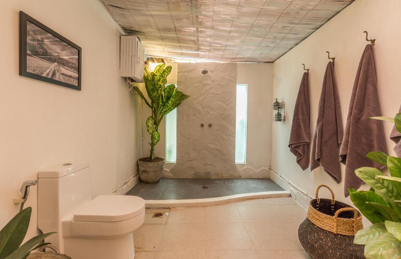 Eco Bamboo Bungalow 4 Villa Canggu Buitenkant foto