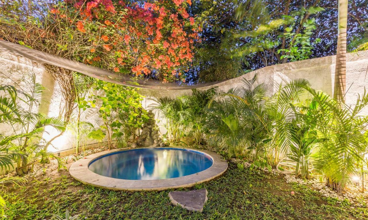 Eco Bamboo Bungalow 4 Villa Canggu Buitenkant foto